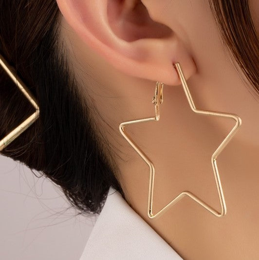 star hoop earrings in gold